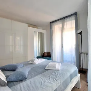 La Casa Di Carta In Piazza Stesicoro Apartament